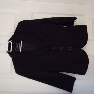 Le Chateau Women's Front Pleat Detail 3/4 Sleeve Black Blazer